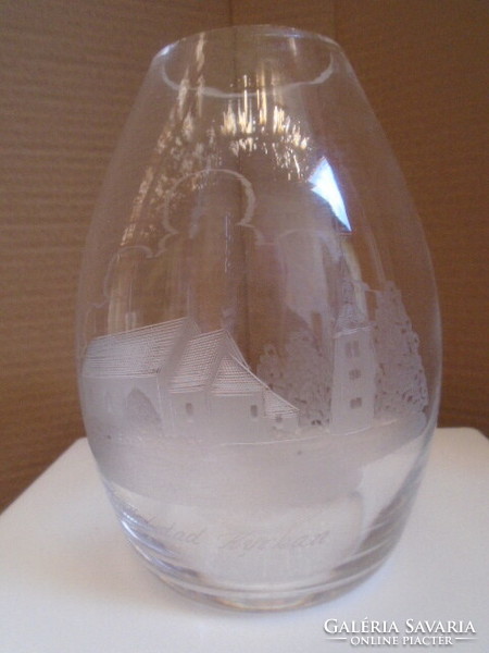 Kosta & Boda szignált különleges üveg exkluziv váza igen nehéz﻿ egy szép jelenettel