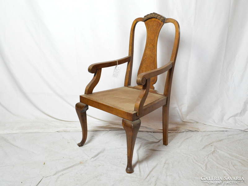 Antik Neobarokk karfás szék
