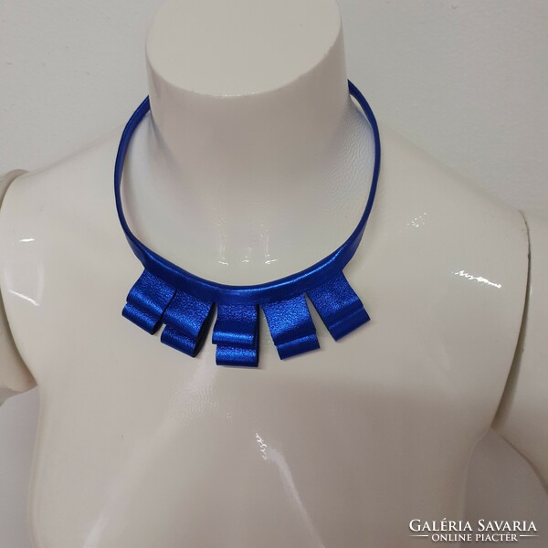 Royal blue leather design necklace