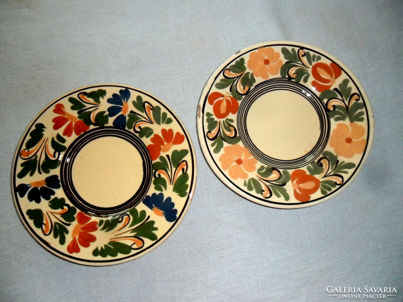 Pair of Lajos Szabó mezőtúr wall plates