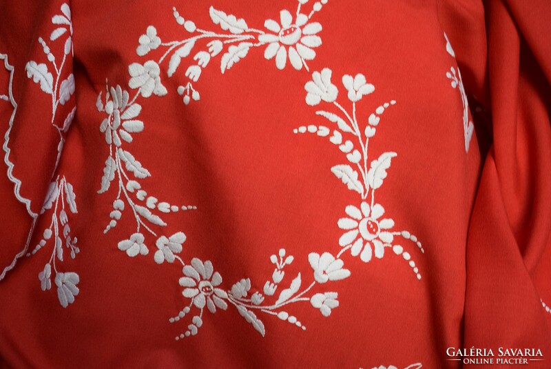 Kalocsa red table cloth, tablecloth, embroidered pattern needlework 148 x 147 cm