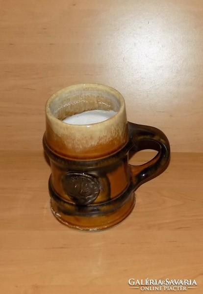 Zsolnay pyrogranite designed by György Krüts on the side of a beer mug with a bird pattern (z)