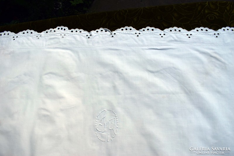 Régi hímzett szélű párnahuzat nagypárna ágynemű párban J.R. monogramm 82 x 71cm + szegély
