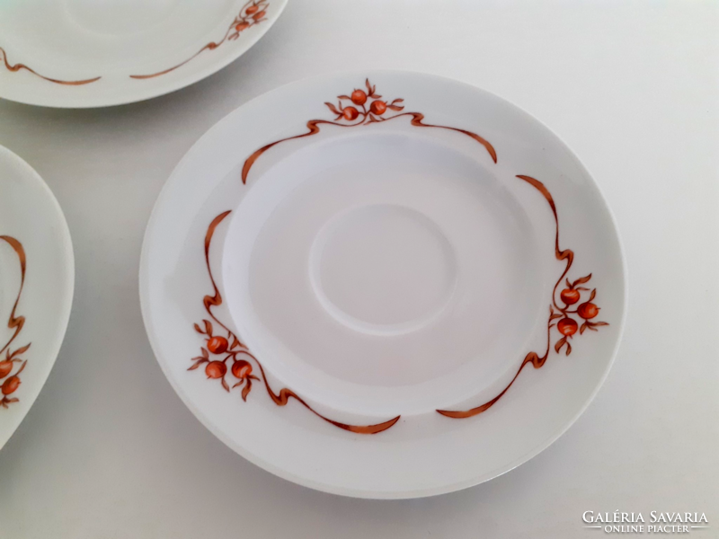 Retro Alföldi porcelán bogyómintás kávés csészealj 3 db