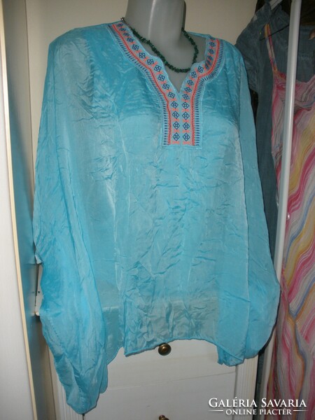 Silk 100% silk turquoise blue loose, airy top