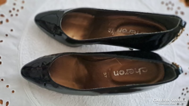 Festive, Italian, patent leather shoes, size 37