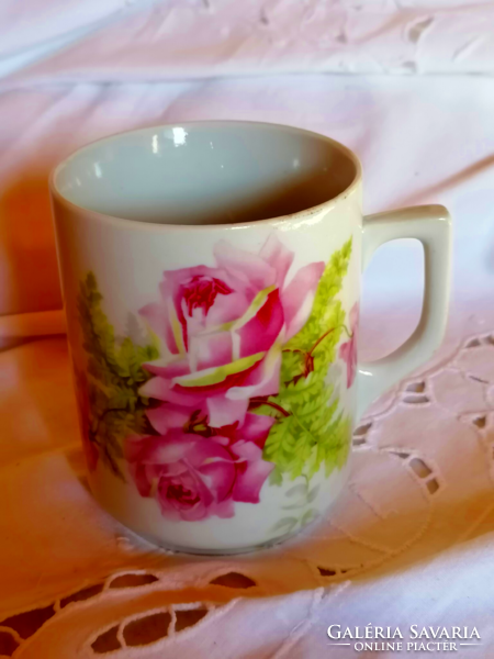 Zsolnay mug with fern and rose pattern 20.