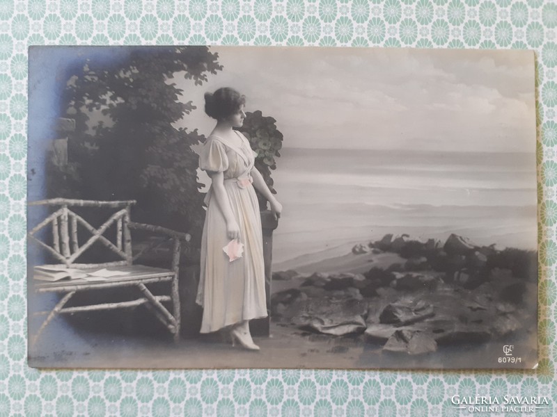 Old photo postcard 1917 lady vintage postcard