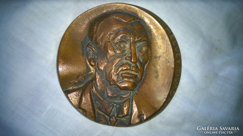 Bronze plaque insignia of Dr. Helvey Tivadar, Chemical Guard anno