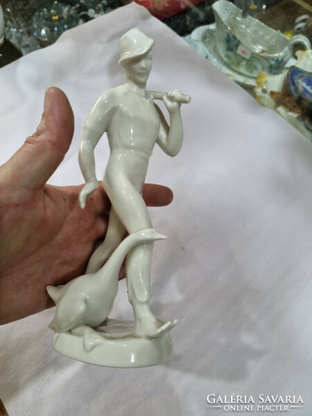Old Kispest porcelain figure