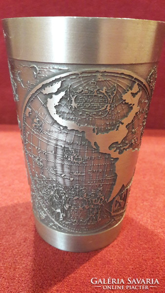 Large tin glass with historical and cartographic motifs