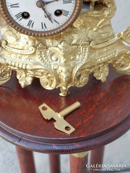 Sculptural antique mantel clock