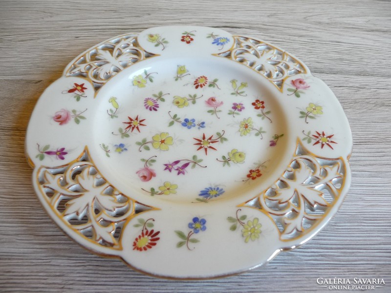 Antik Zsolnay tányérka