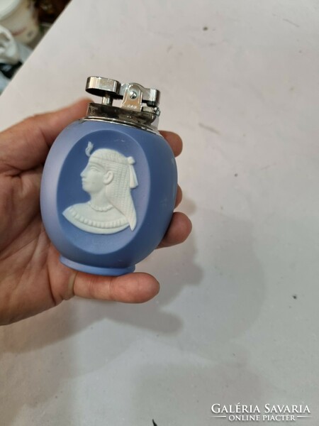 Wedgwood porcelain lighter