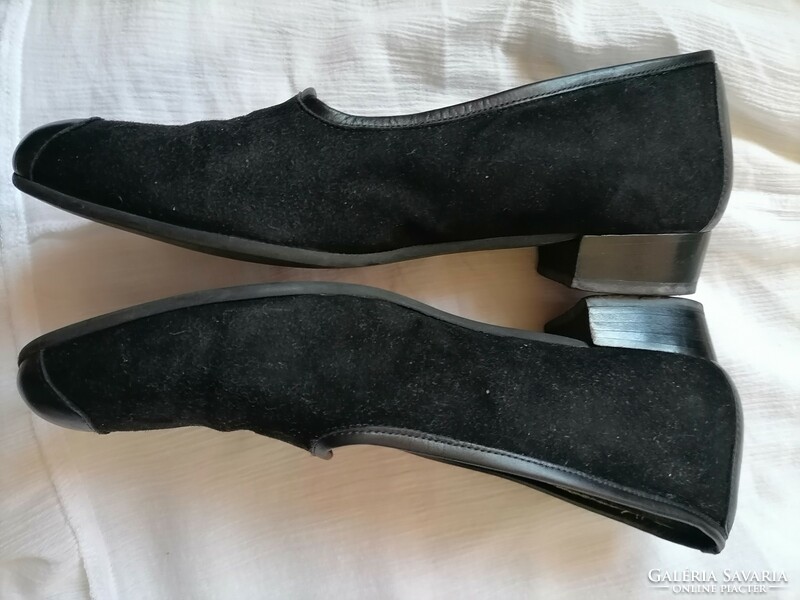 Szebbnél szebbek molett nálam elegáns finom fekete velúrbőr komfort cipő 38,5 39 Dresjan Schier