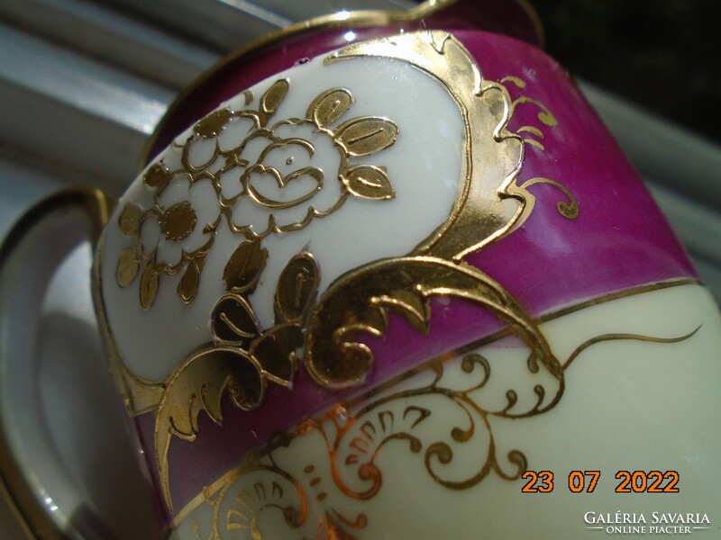 Embossed gold enamel flower pendant designs with Japanese burgundy cream cream spout