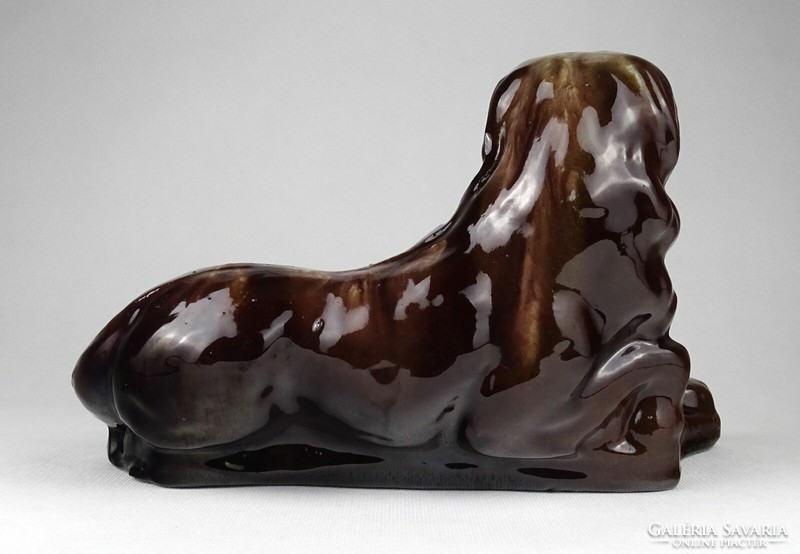 1J877 Nagyméretű barna mázas kerámia kutya kuvasz