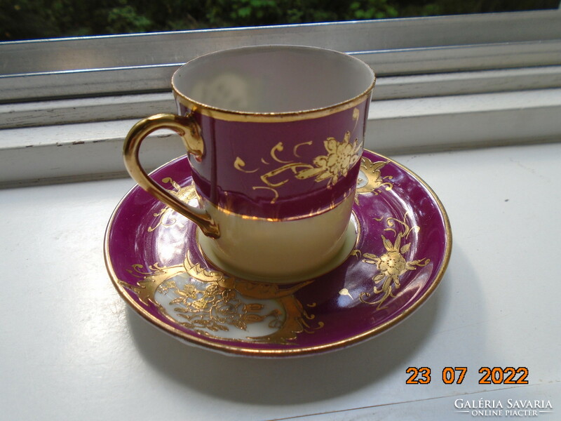 Embossed gold enamel flower pendant with patterns Japanese burgundy cream porcelain coffee cup coaster