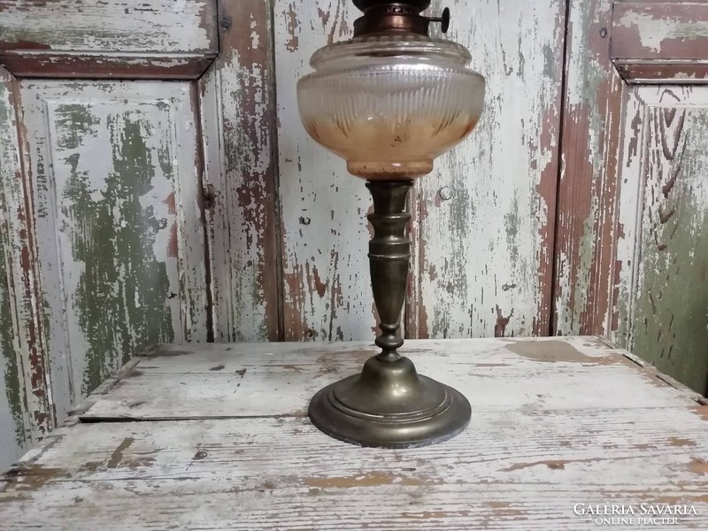 Kerosene lamp, large 60 cm glass and milk glass combination late 19th century civilian piece