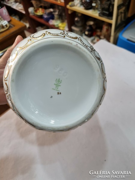 Porcelain bowl from Holóháza