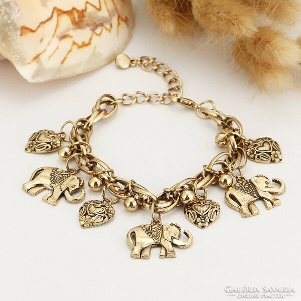 A beautiful hand-made elephant anklet in beautiful golden color, it has a very nice shine.