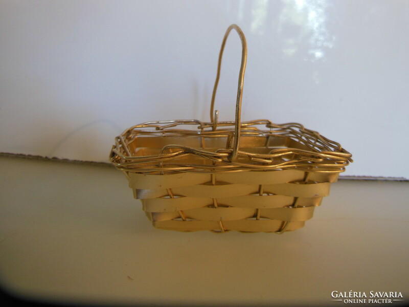 Basket - wicker - metal - 9 x 6 x 4 cm + handle 4.5 cm - flawless