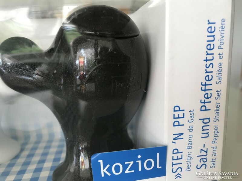 Koziol design salt and pepper shaker, Barro de Gast design, new!