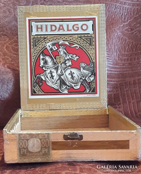 Középkori lovagos doboz, régi szivaros doboz (M2844)