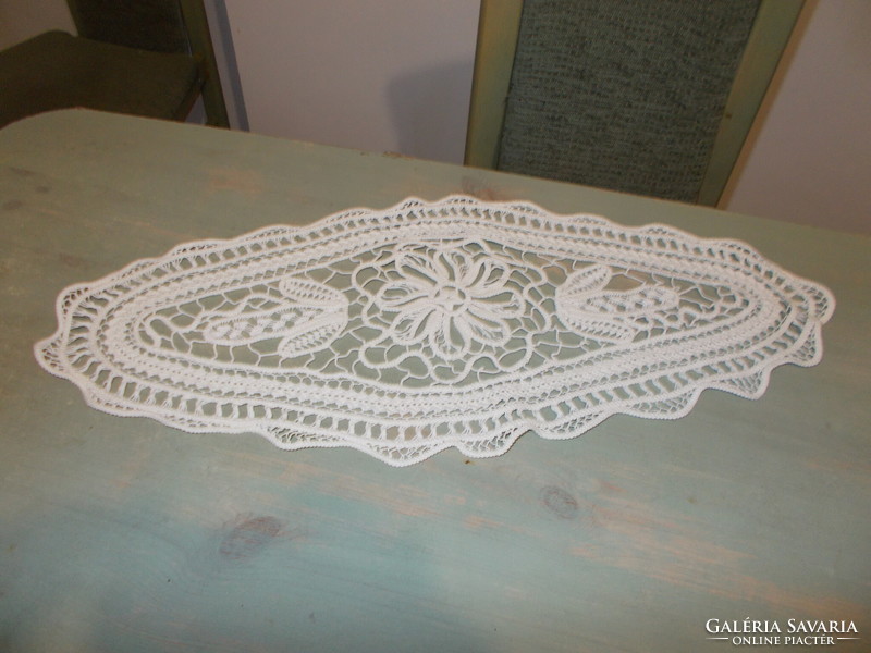 Very nice cord lace oval tablecloth