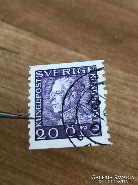 Rare Swedish purple 20s.
