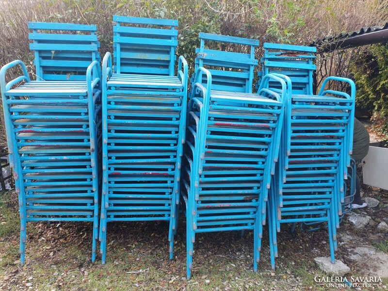 Régi retro büfé strand kocsmai csővázas kerti székek