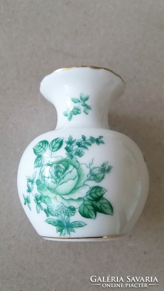 Régi Herendi porcelán zöld virágos mini váza 6.5 cm