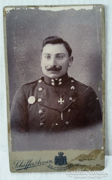 Régi katona fotó Scháffer Ármin Budapest műtermi férfi fénykép 2 db