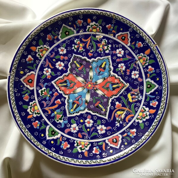 Török kézzel festett porcelán tányér fajansz majolika virágos díszítés