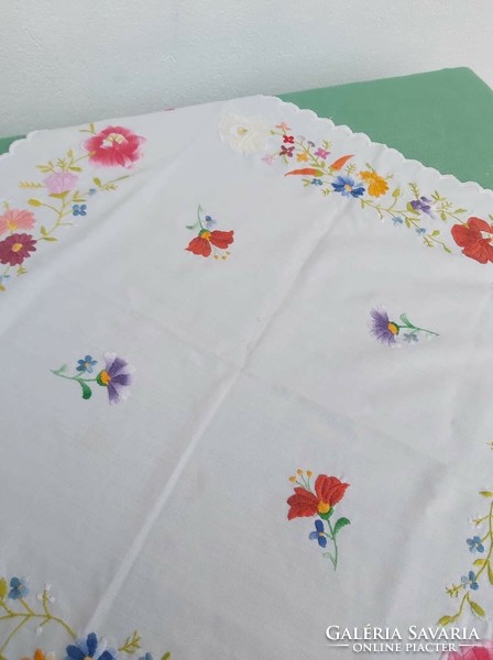 Beautiful embroidered tablecloth tablecloth nostalgia piece village peasant