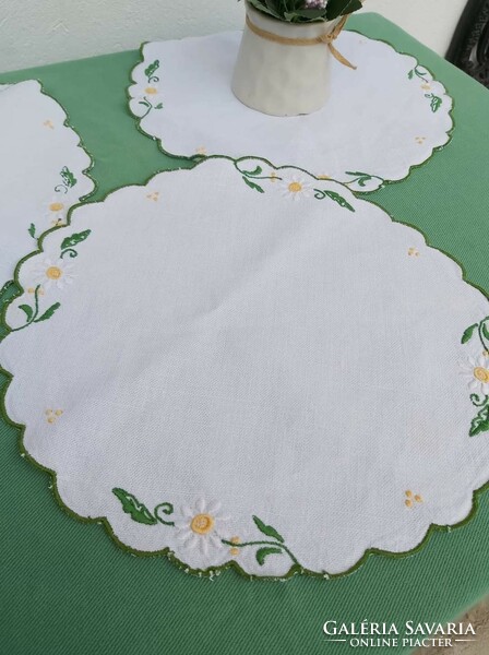 Beautiful embroidered tablecloth tablecloth small tablecloth nostalgia piece village peasant