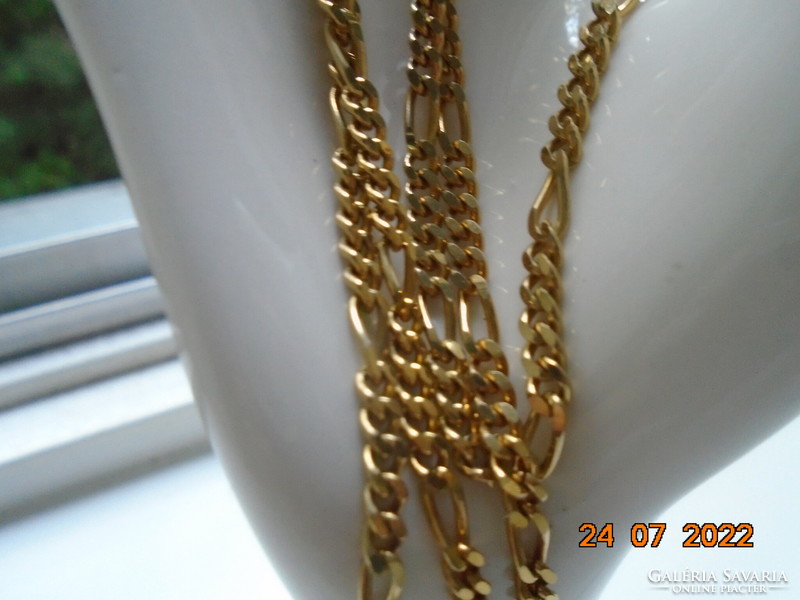 Gold-plated long necklace in figaro style
