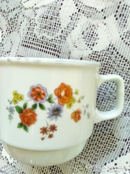 Zsolnay virágos régi csésze 600ft