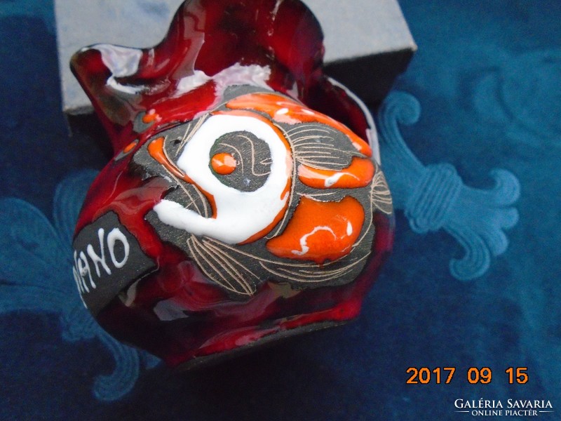 Special blood-red enamel jug with embossed colorful fish patterns lignano sabbiadoro souvenir