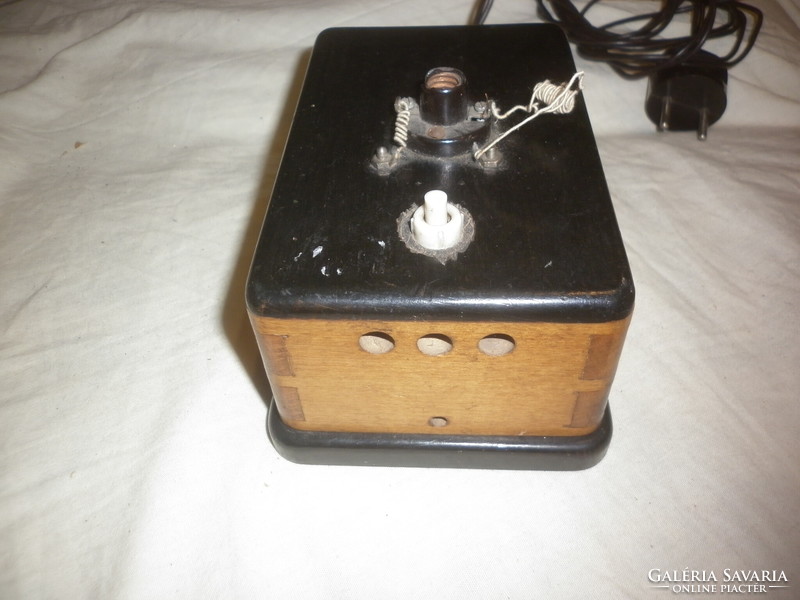 Antique wooden box instrument