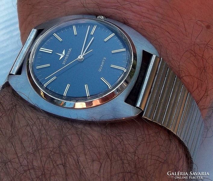 Dugena quartz vintage men's wristwatch