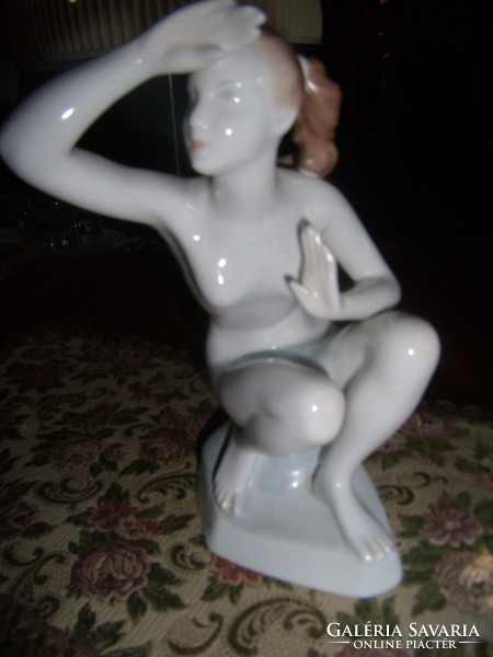 Porcelán női akt a '60-as évekből (Aquincum)