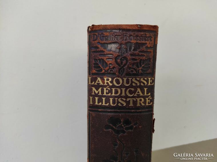 Antique medical book larusse 1925 in French 6827