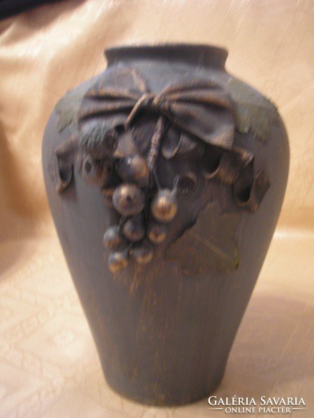 Bronzosított szecessziós rátétes gyönyörű váza ritkaság 20 cm-es
