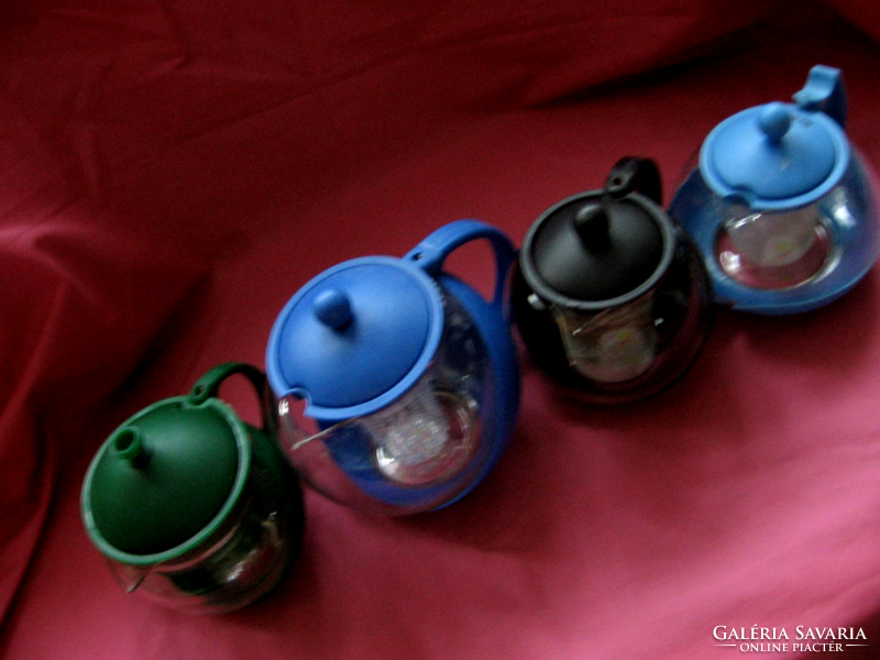 Colorful retro space age tea jugs from Jena with filter