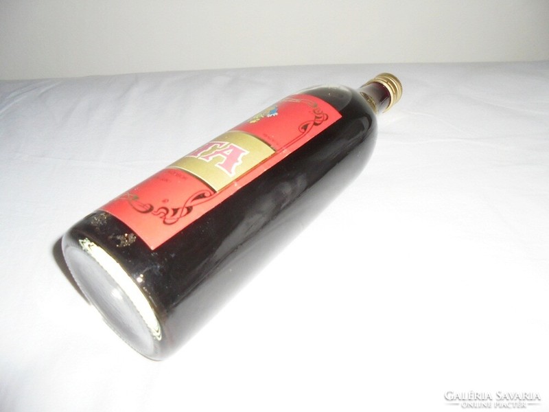 Retro Evita likőrbor likőr bor ital üveg palack - Buliv gyártó, 1980-as évekből, bontatlan, ritkaság