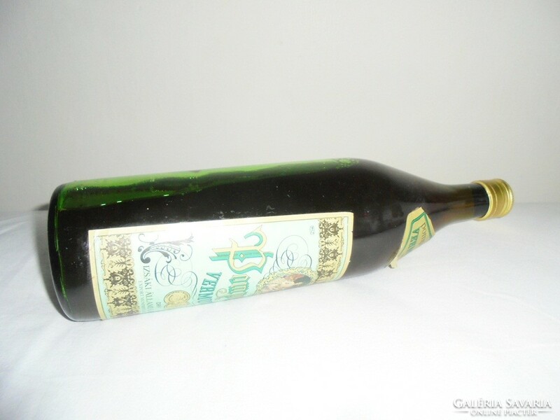 Retro pompadour dry vermouth drink glass bottle - Isaac state farm monimpex, unopened, rarity