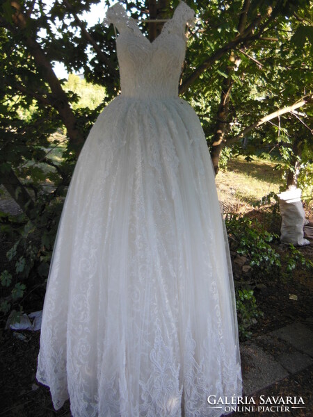 Wedding dress - Vienna - sizes in the description - sewn in a salon - luxury - beaded