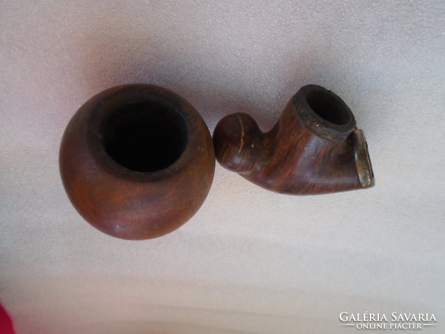 2 antique pipe heads are very special pieces