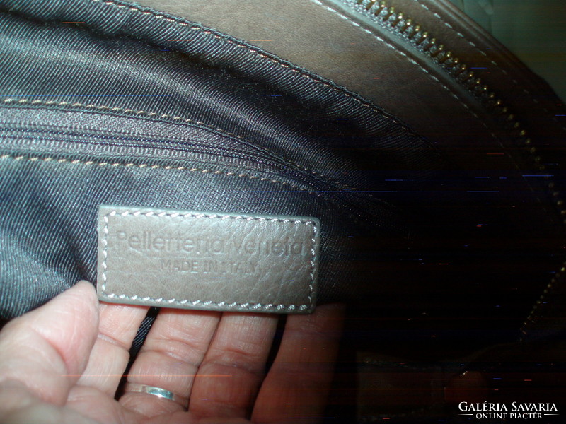 Vintage peletteria veneta genuine leather handbag